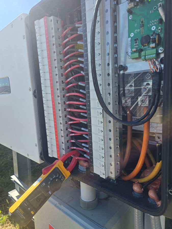 Open string inverter showing DC wiring